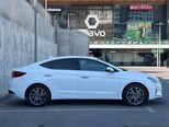 Hyundai Elantra-4