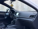 Hyundai Elantra-13