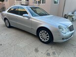 Mercedes E 220-11