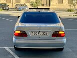 Mercedes E 240-9
