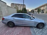 Mercedes E 220-5