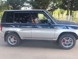 Mitsubishi Pajero io-6