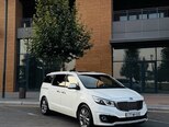 Kia Carnival-1