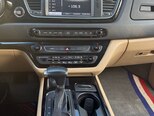 Kia Carnival-11