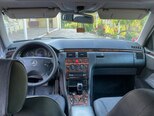 Mercedes E 240-4