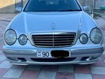Mercedes E 240-1
