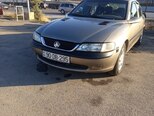 Opel Vectra-14