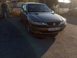 Opel Vectra-4