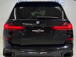 BMW X7-6