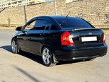 Hyundai Accent-5