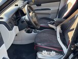Hyundai Accent-15