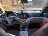 Hyundai Accent-14