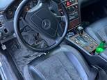 Mercedes E 240-6