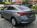 Hyundai Accent-7