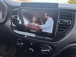 Hyundai Accent-12