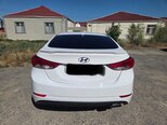 Hyundai Elantra-2