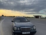 Mercedes E 230-5