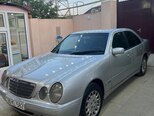 Mercedes E 220-3