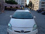 Toyota Prius-2