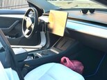 Tesla Model 3-12
