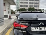 Hyundai Elantra-8