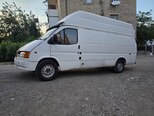 Ford Transit-4