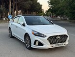 Hyundai Sonata-2