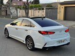 Hyundai Sonata-12