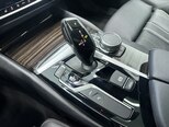 BMW 530e-15