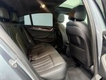 BMW 530e-12