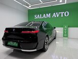 BMW i7-5