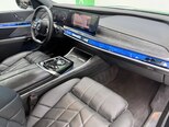 BMW i7-12