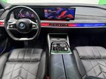 BMW i7-10