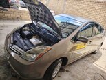 Toyota Prius-12