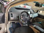 Toyota Prius-16