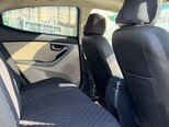 Hyundai Elantra-10