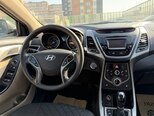 Hyundai Elantra-8