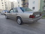 Mercedes 250 D-2