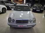 Mercedes E 200-2