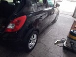 Opel Corsa-3