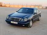 Mercedes E 230-1