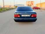 Mercedes E 230-10