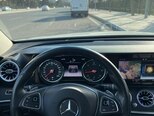 Mercedes E 220 d-3