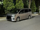 Toyota Voxy-3