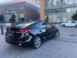 Hyundai Elantra-9
