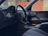 Mercedes E 200-17
