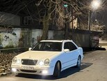 Mercedes E 200-7