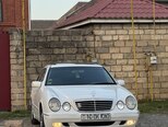 Mercedes E 200-6