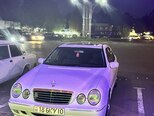 Mercedes E 200-8