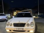 Mercedes E 200-5